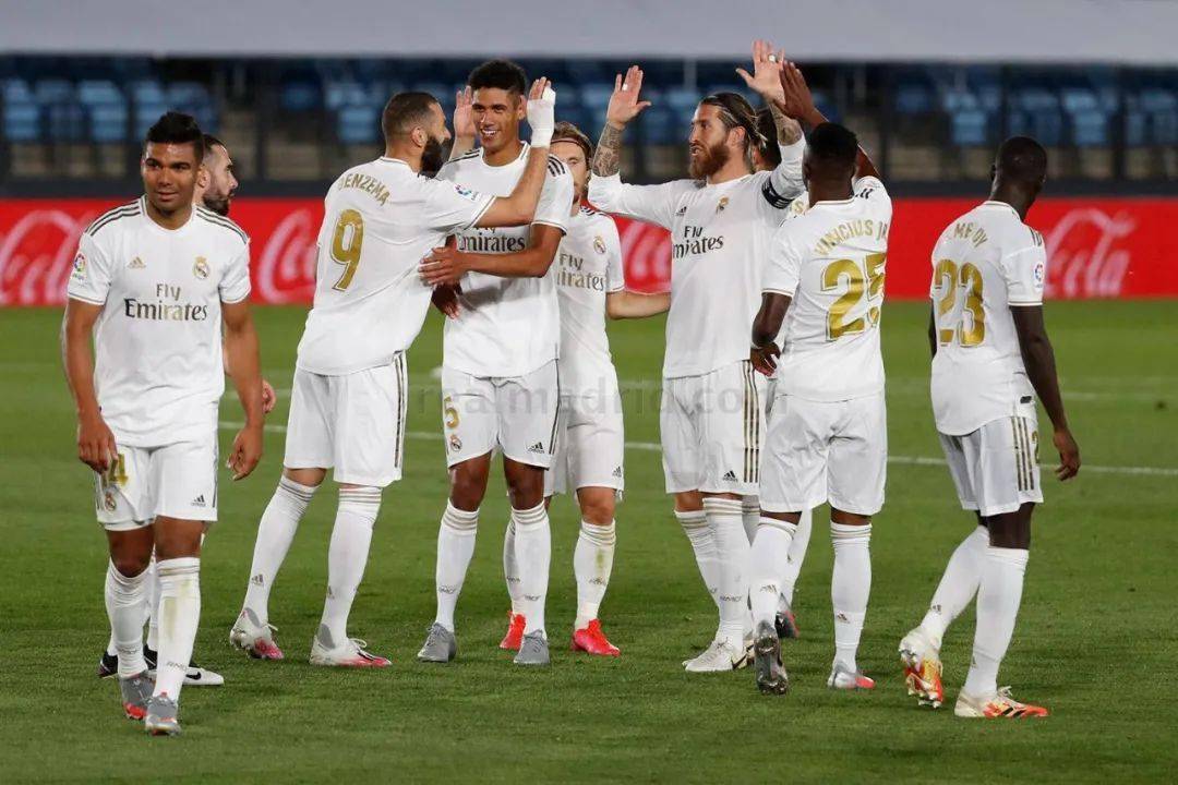 2025“挥拍中国”羽毛球公开赛完赛 多城联动点燃健身热潮