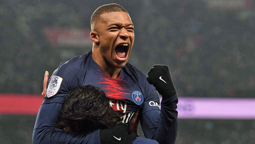 马卡：小西蒙尼如今表现出色，离不开梅西对他的明智建议