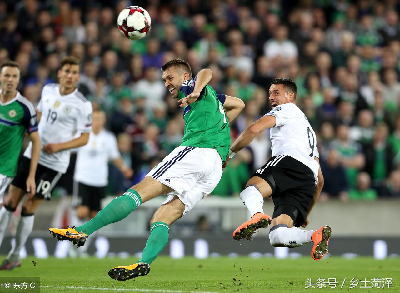 拜仁官方：阿芳和伊藤洋辉参加部分合练，穆西亚拉单独训练