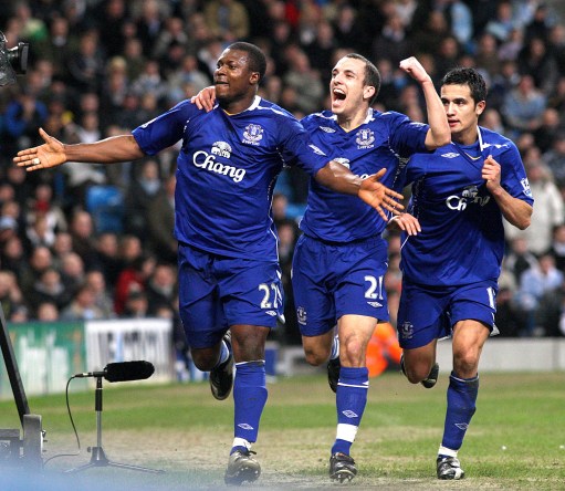 杜兰特连续得分，锁定胜局