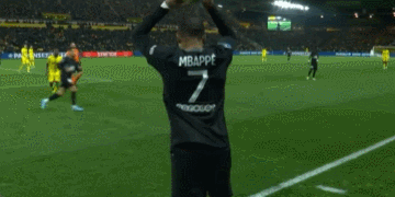 汉堡vs斯图加特：洛孔加、卢卡-武什科维奇首发，努贝尔、达希勒出战